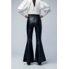 Pantaloni din piele ecologică evazaţi